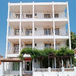 Pensión Montesol Cala Ratjada (Mallorca)